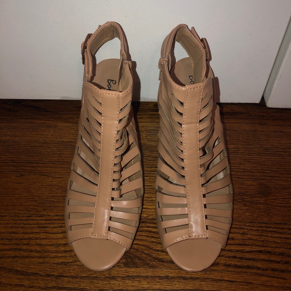 Tan heels
